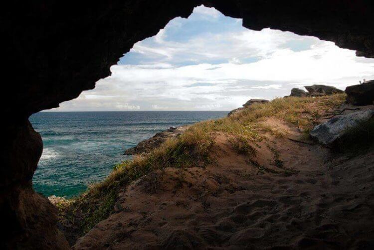 Outlook Makua Cave