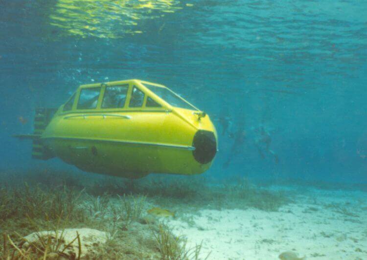 Yellow submarine