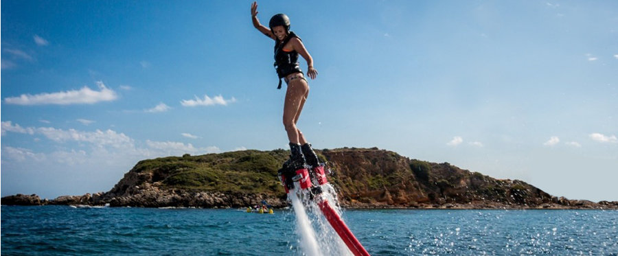 Using a Flyboard Hawaii is Straight Out of a Sci Fi Film