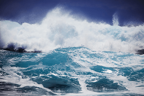 The Definitive Guide to Visiting Hawaii - rough waves in hawaii